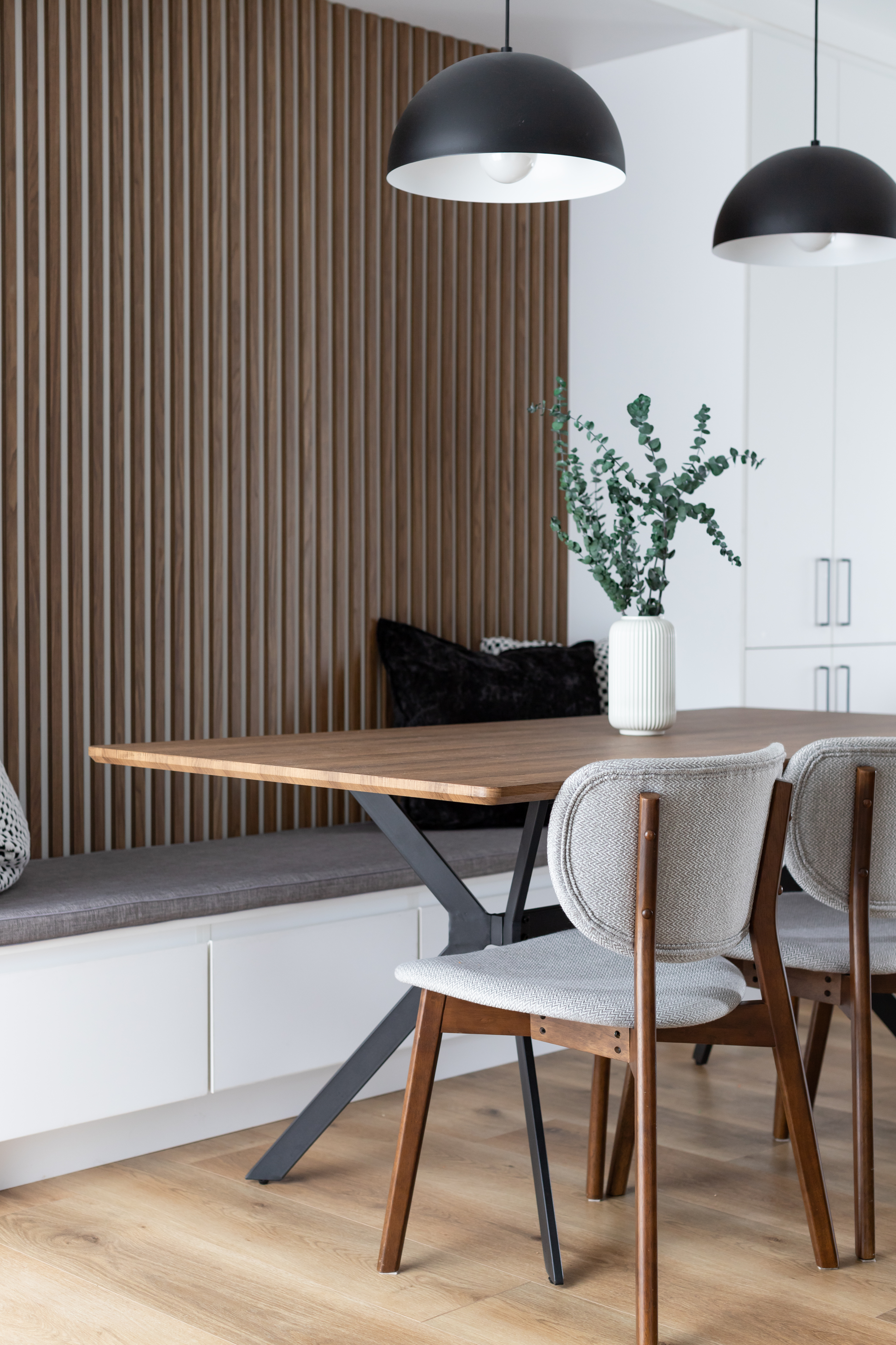 Mobilier sur mesure - meuble banquette avec rangement