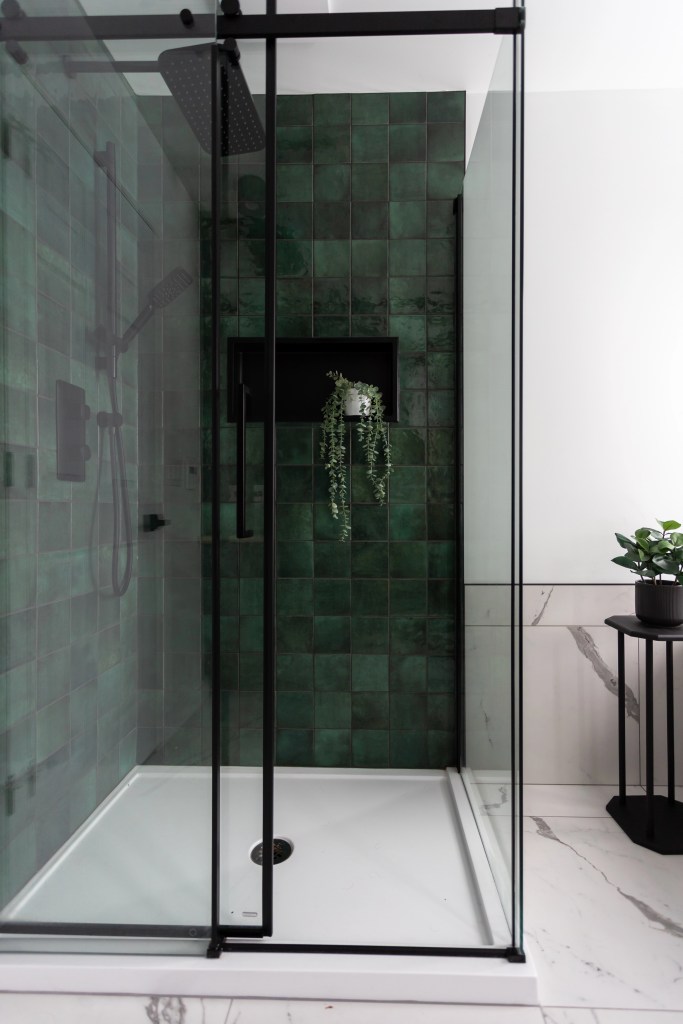 Rénovation salle de bain à Québec - designer d'interieur, ébénisterie, vanité sur mesure, plomberie, Élévation Studio Design, Elevation Studio Design